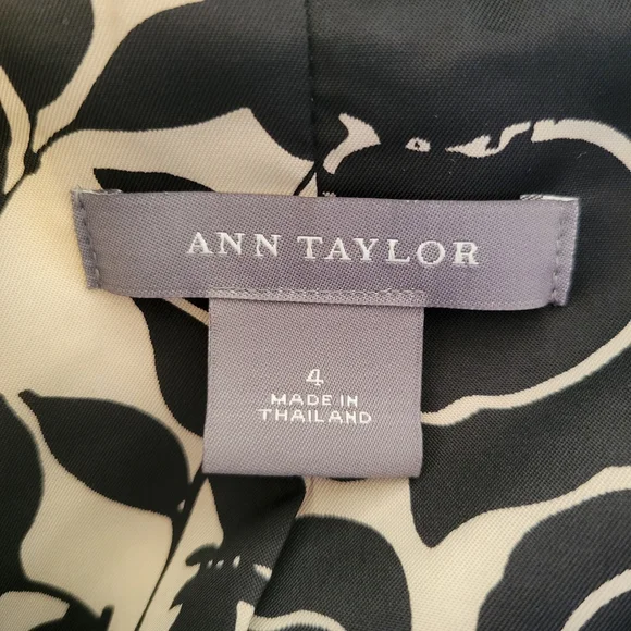 Ann Taylor Black Wool Tweed Swing Jacket Size 8 - Picture 4 of 4